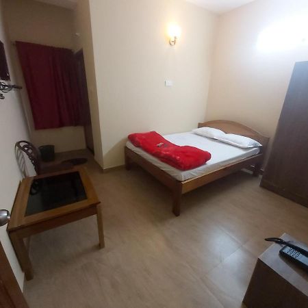 שילונג Baba Guest House מראה חיצוני תמונה
